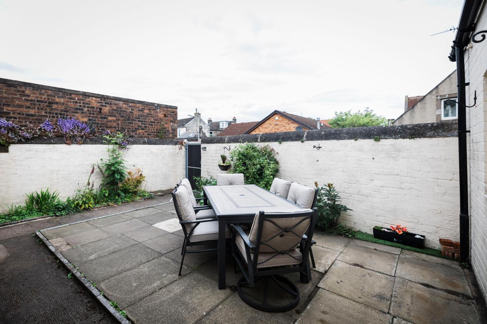 The Cairns Leven Hotel Leven  ภายนอก รูปภาพ