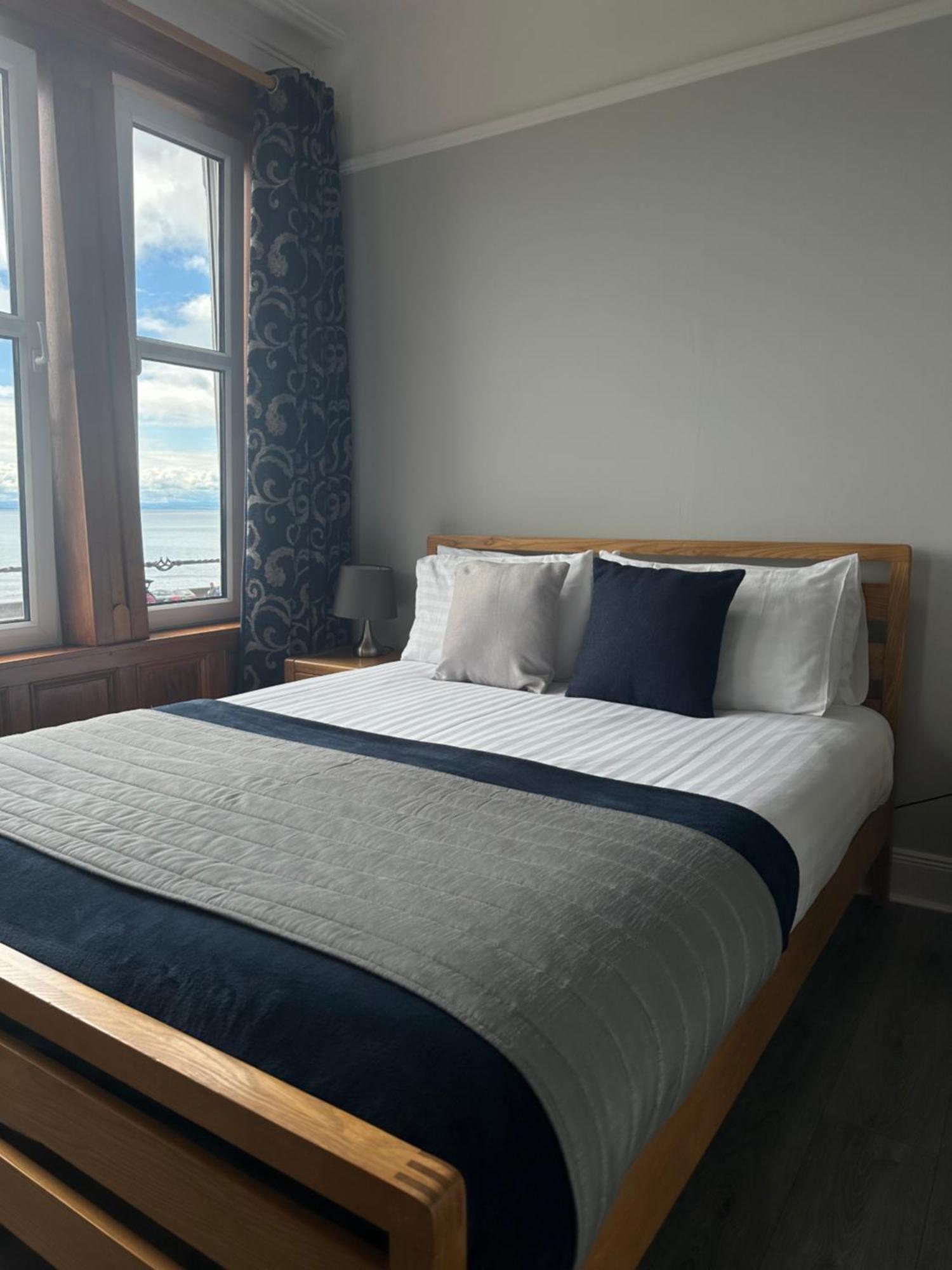 The Cairns Leven Hotel Leven  ภายนอก รูปภาพ