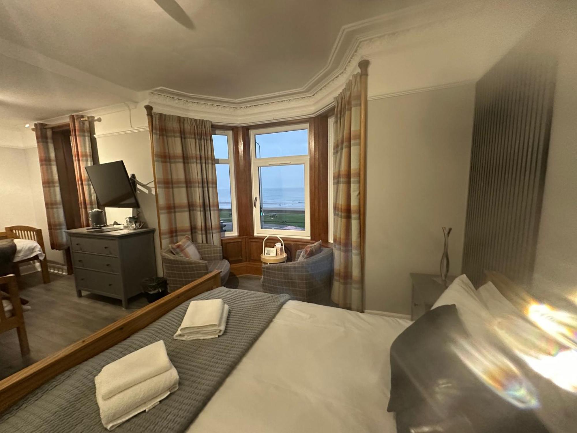 The Cairns Leven Hotel Leven  ภายนอก รูปภาพ